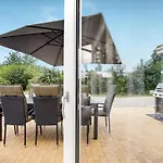 4 Bedroom Front In Sydals *