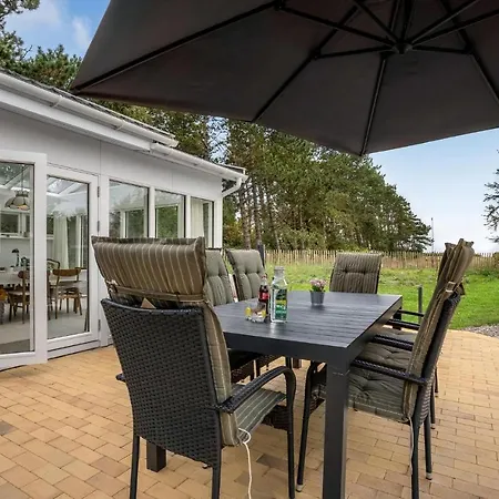 4 Bedroom Front In Sydals