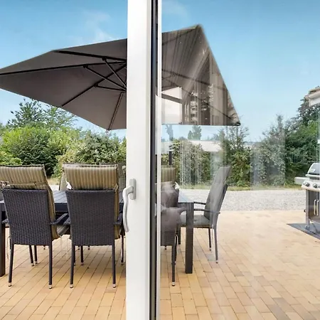 4 Bedroom Front In Sydals *