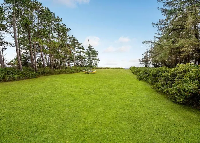 Holiday home 4 Bedroom Front In Sydals *